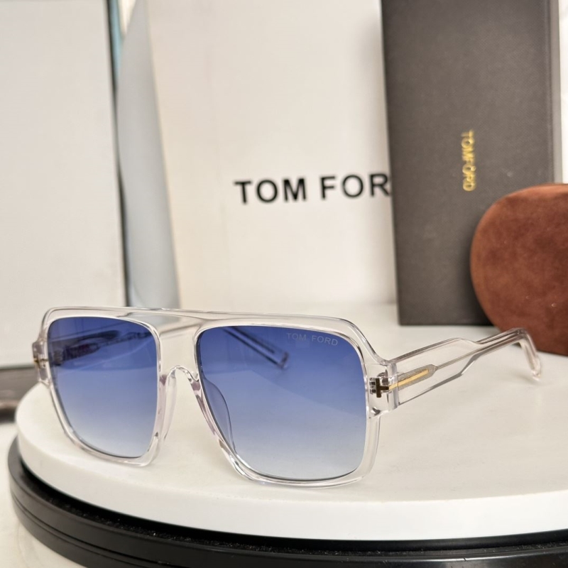 TOM FORD